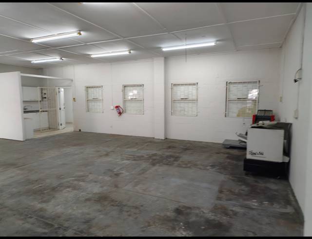 200M² WAREHOUSE TO LET IN WETTON